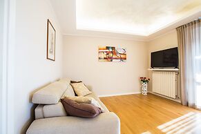 Bright Apartments Desenzano - Cascinale Pool 1