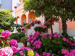 Amadei Hotel Blumen