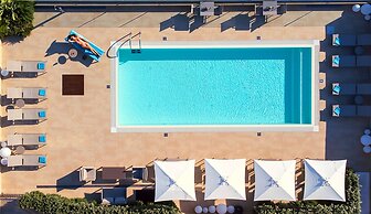 You & Me Beach Hotel