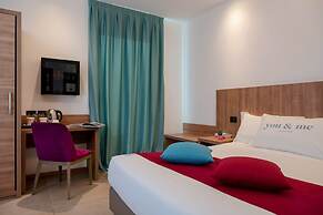 You & Me Beach Hotel