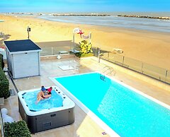 You & Me Beach Hotel