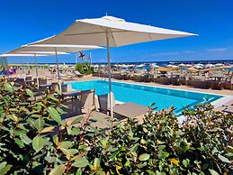 You & Me Beach Hotel