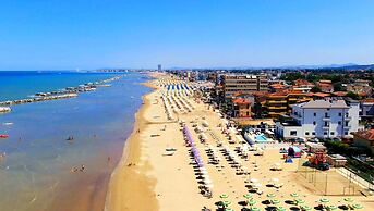 You & Me Beach Hotel