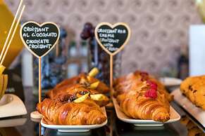 You & Me Beach Hotel