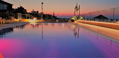 You & Me Beach Hotel