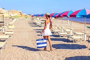 You & Me Beach Hotel