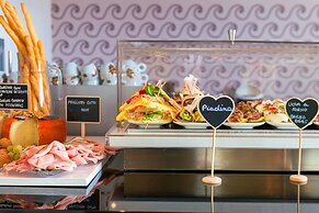 You & Me Beach Hotel