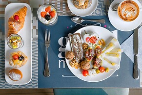 You & Me Beach Hotel