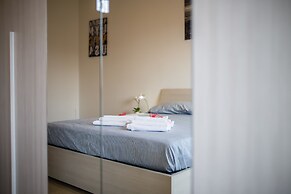 Bright Apartments Desenzano - La Quiete Lake View