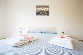 Bright Apartments Desenzano - La Quiete Lake View