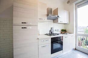 Bright Apartments Desenzano - La Quiete Lake View