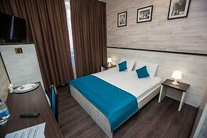 Fox Hotel