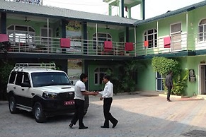 Hotel Dinesh