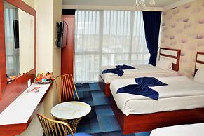 Business Grand Hotel