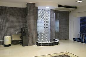 Business Grand Hotel