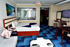 Business Grand Hotel