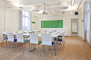 Ljungskile Folkhögskola Kurs & Konferens Vandrarhem - Hostel