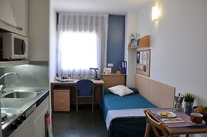 Residencia Universitaria Resa Tomás Alfaro Fournier - Centro Adscrito