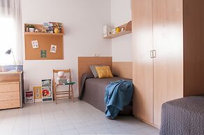 Residencia Universitaria Resa Tomás Alfaro Fournier - Centro Adscrito