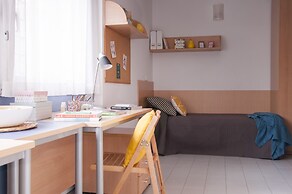 Residencia Universitaria Resa Tomás Alfaro Fournier - Centro Adscrito