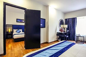 Ebony Boutique Hotel