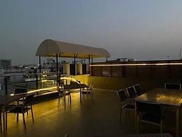 Ebony Boutique Hotel