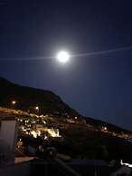 The White House Kalkan