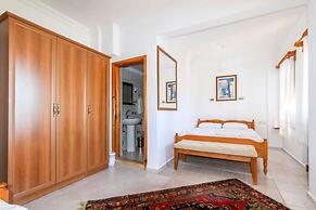 The White House Kalkan