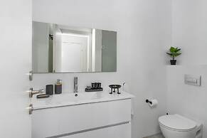 Mr. Allenby - By TLV2GO