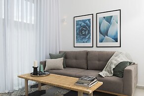 Mr. Allenby - By TLV2GO