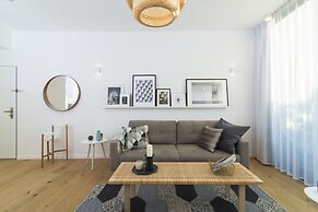 Mr. Allenby - By TLV2GO