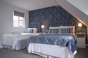 Tlk Apartments And Hotel
