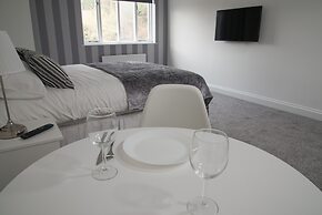 Tlk Apartments And Hotel