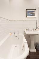 City Visits - Mint Drive