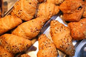 Amalia Bakery Home