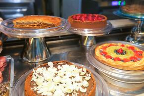 Amalia Bakery Home