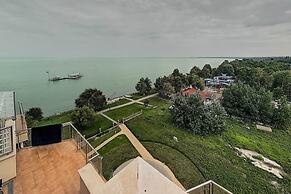 Galerius Panorama Beach - D Apartman