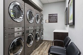 Homewood Suites By Hilton Ottawa Airport