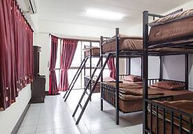 Starnong Café & Hostel