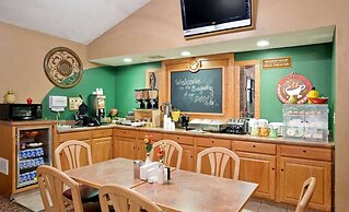 AmericInn by Wyndham Madison SD
