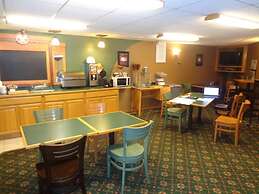 AmericInn by Wyndham Madison SD