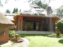 Kutandara Lodges