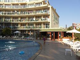 Sunny Holiday Apartments