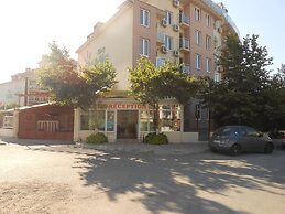 Sunny Holiday Apartments