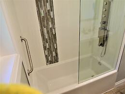 iResidence in Toronto- Vacation Home