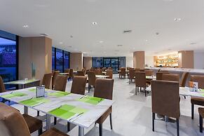 Grand Kata VIP - Kata Beach