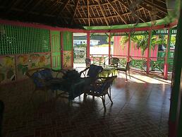 Anita's Beach Bungalows Lalomanu