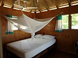 Anita's Beach Bungalows Lalomanu