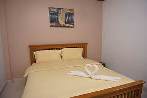 Wongsaisiri Srichiangkhan Hotel