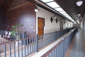 Wongsaisiri Srichiangkhan Hotel